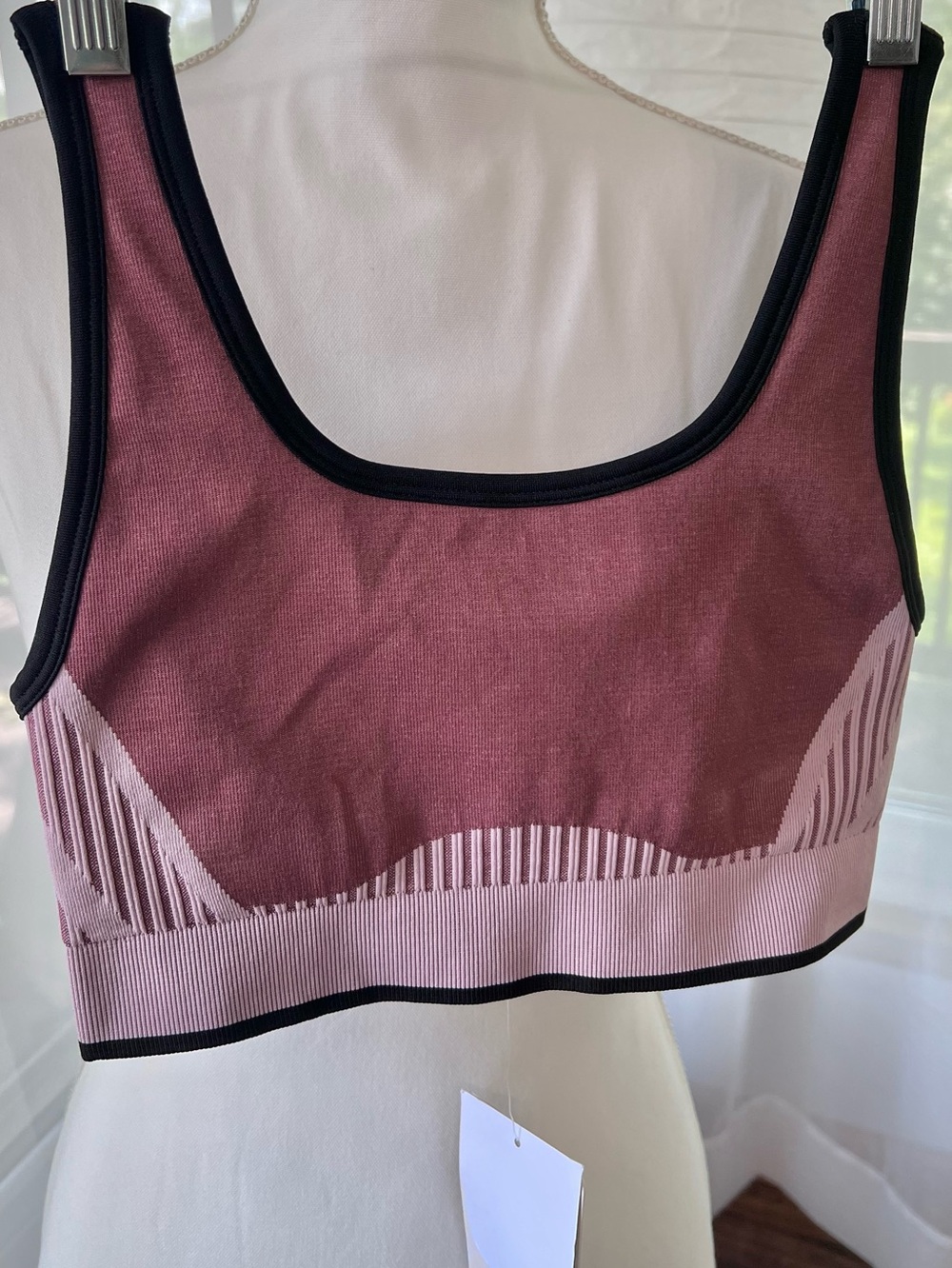 Fabletics Chloe Seamless Sports Bra Tank Dusty Mauve Rose Pink Size S/6 NWT - Picture 3 of 11